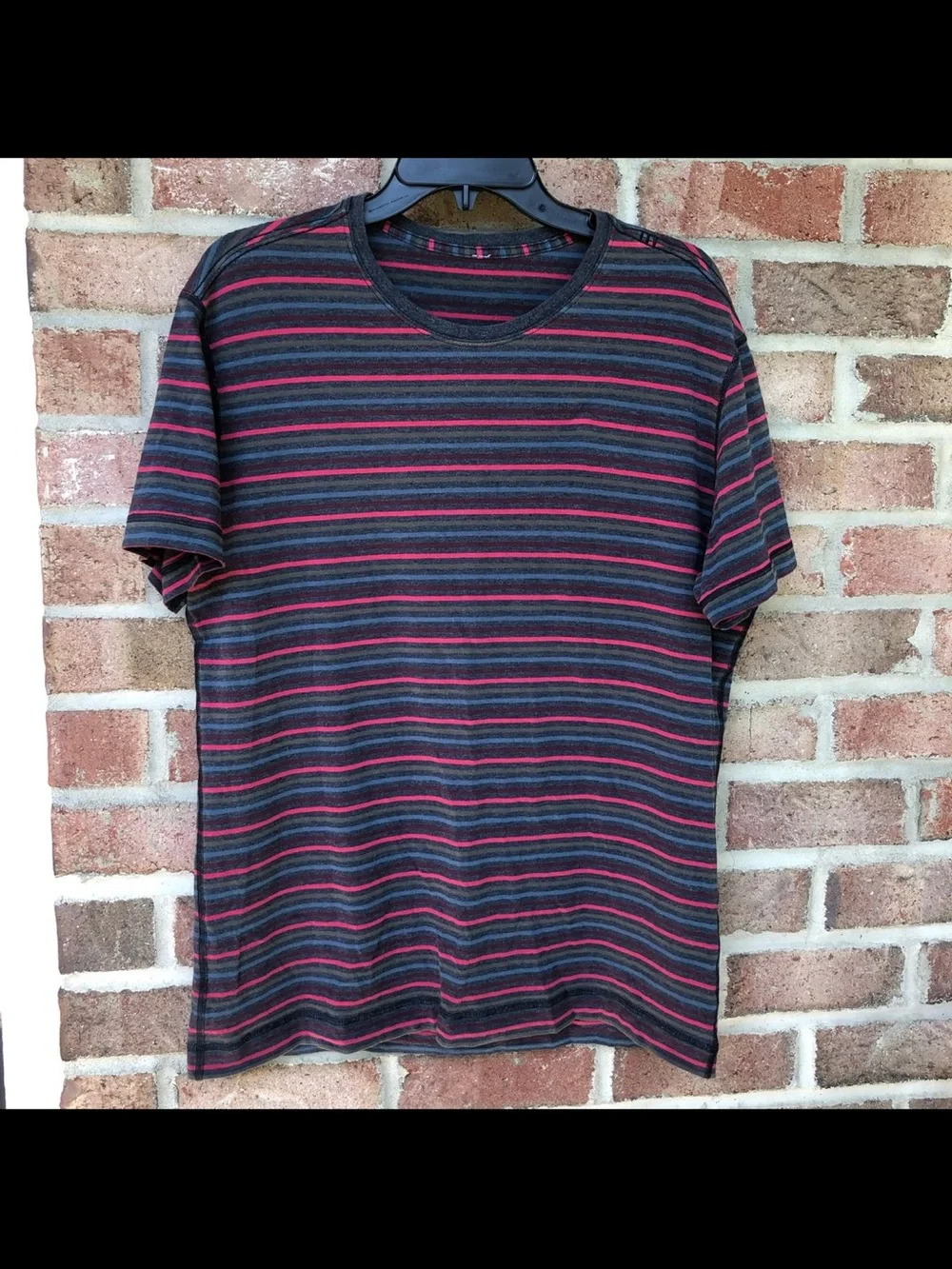 Lululemon Men's Striped Crew Neck T-Shirt - Black & Red